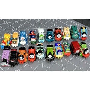 Lot Of  20 Thomas The Tank Engine Train & Friends MINI Engines/Rail Cars Clean